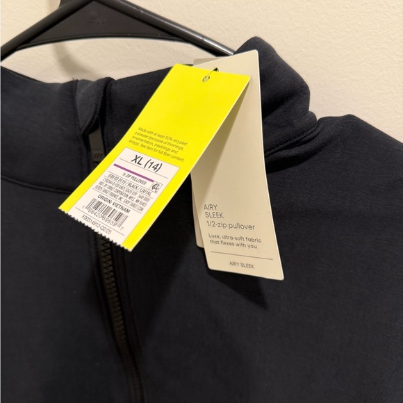 Girl’ Airy Piped Sleek 1/2 Zip Pullover Sweatshirt- All in Motion XL(14) NWT - Picture 6 of 6